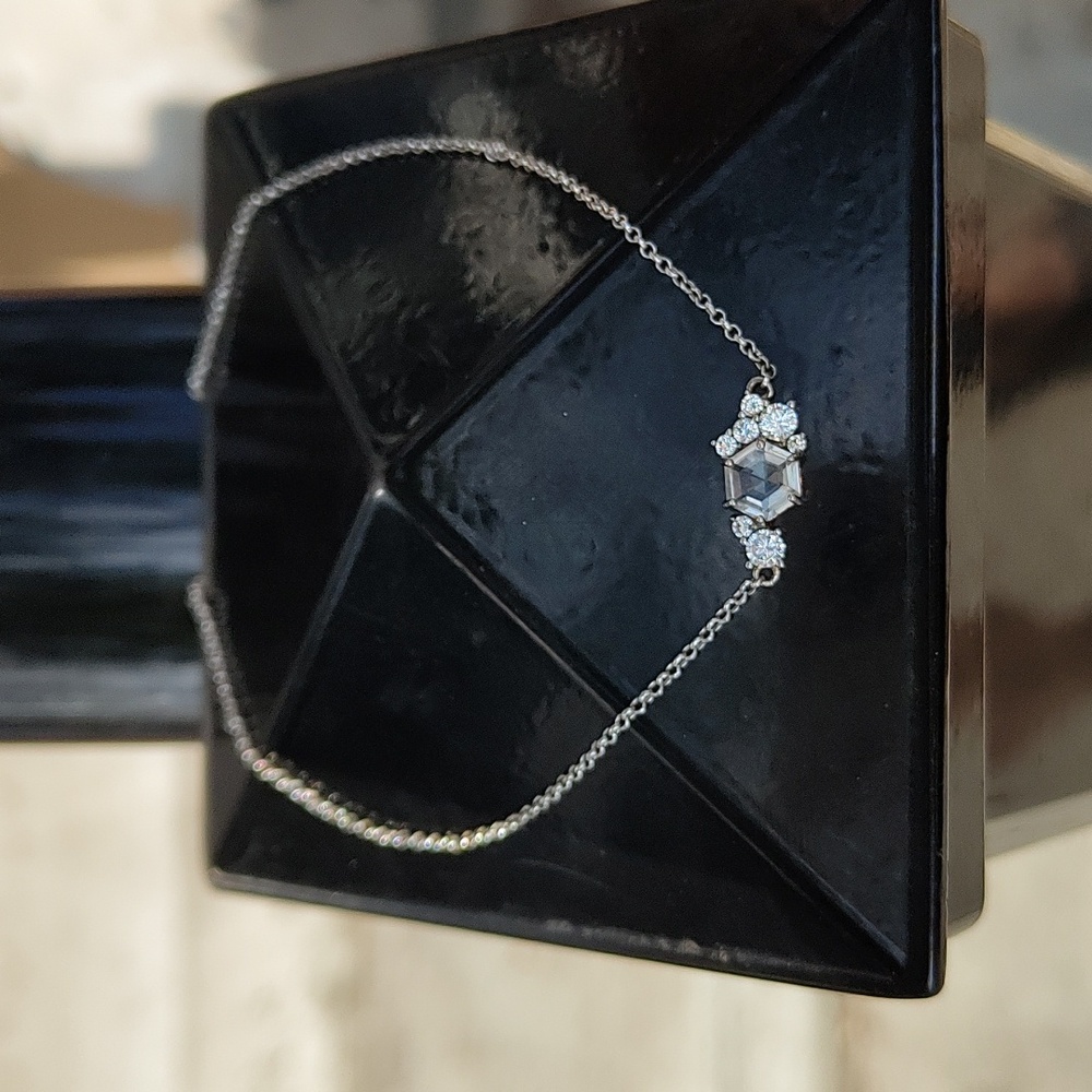 925 stamped honeycomb with cubic zirconia bolo bracelet